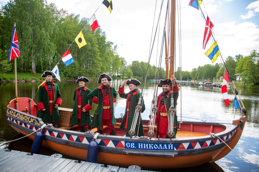 Ботик Петра 4